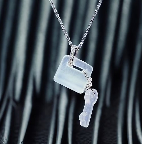 瓔珞珠寶盒 E.L.Jewelry Box 冰種翡翠鑰匙包設計款項鍊 18K金鑽石 | 天然緬甸玉A貨翡翠 |送禮