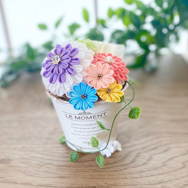 つまみ細工のインテリア〜お手入れ不要シルク素材のお花たち〜 - 擺飾/家飾品 - 絲．絹 粉紅色