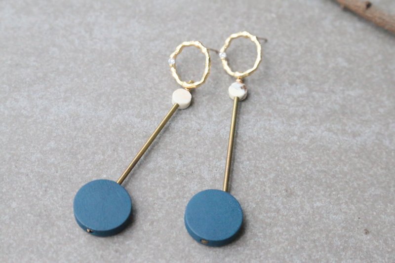 Clear pine earrings - ต่างหู - เครื่องประดับพลอย สีน้ำเงิน