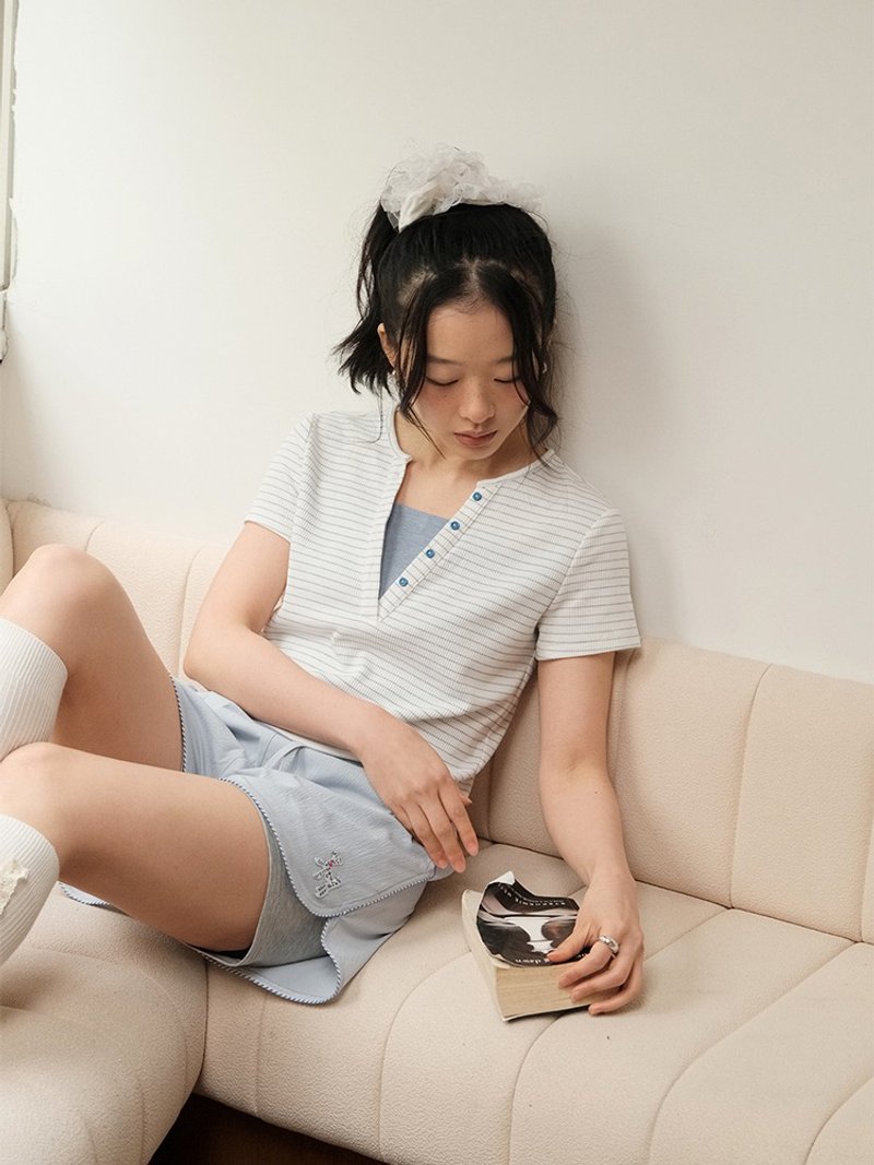 MintCheeseダミー2点ヘンリーネックのピンストライプマリン丈のゆったりtee - Tシャツ - コットン・麻 