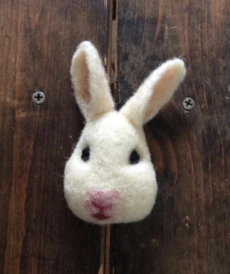 Rabbit brooch - เข็มกลัด - ผ้าฝ้าย/ผ้าลินิน ขาว