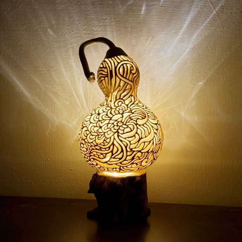 Phoenix Natural Gourd Table Lamp - โคมไฟ - วัสดุอื่นๆ สีกากี