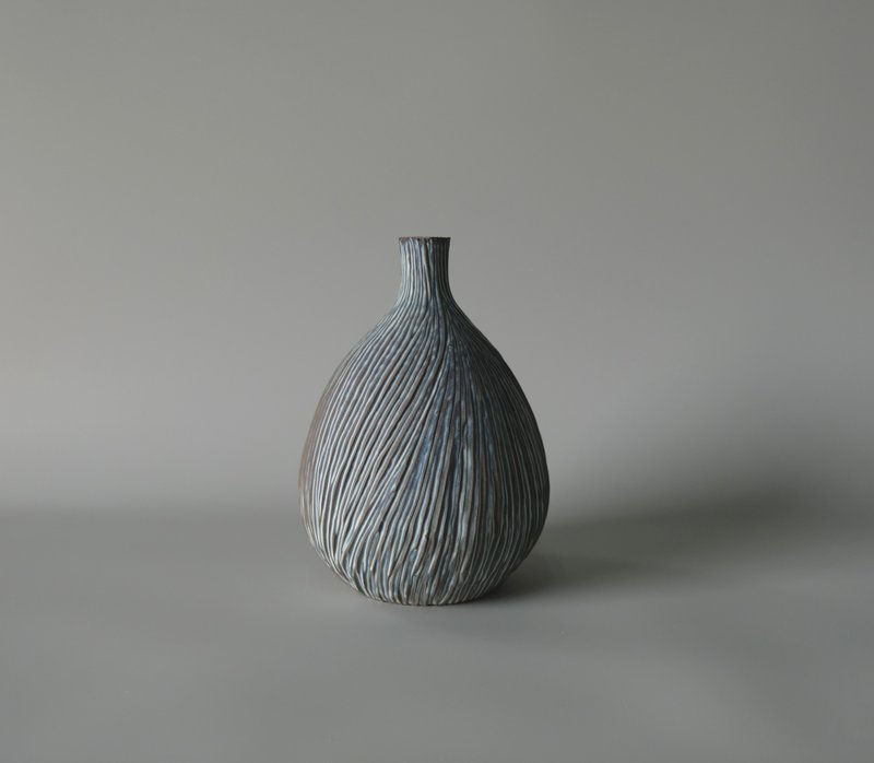 Sea pine_Flower vessel - Pottery & Ceramics - Porcelain Blue