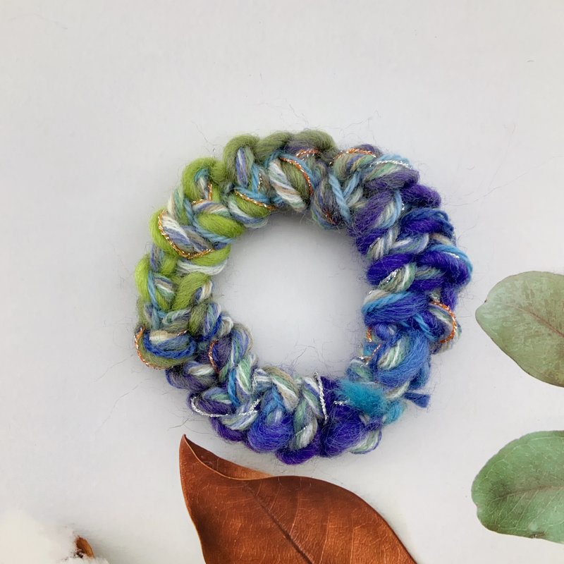 Brilliant donut hair bundle/hair ring/ scrunchie - Hair Accessories - Cotton & Hemp 