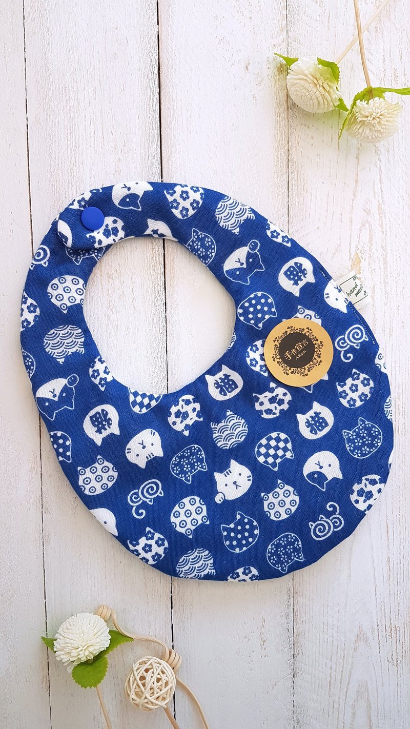 (Dark Blue Cat) Double-sided egg-shaped bib saliva towel with eight-fold yarn 100% cotton (a total of five colors are available) - Bibs - Cotton & Hemp Blue