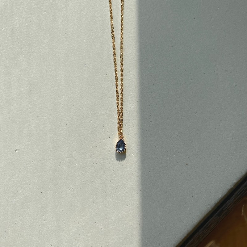 14K gold-filled blue tear drop necklace clavicle chain 14KGF - สร้อยคอ - เครื่องเพชรพลอย สีน้ำเงิน