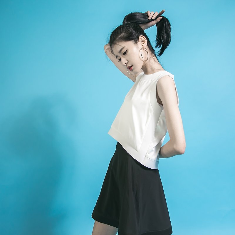 SU: MI said Outer Space Space different materials vest white _6SF010_ - Women's Vests - Other Materials White
