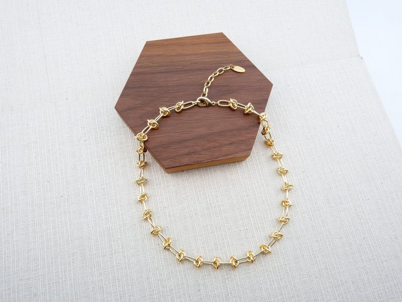 Gold chain Short Necklace - 項鍊 - 貴金屬 金色