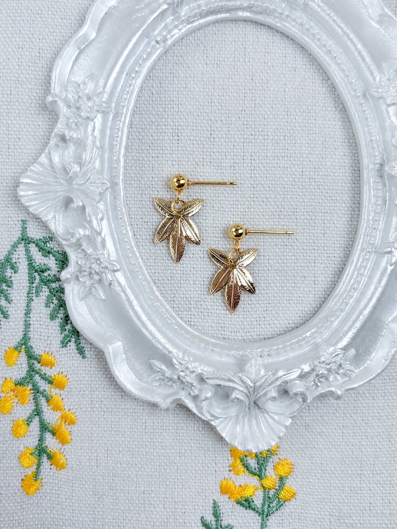 Starfish Leaf-Small Earrings - Earrings & Clip-ons - Precious Metals Gold