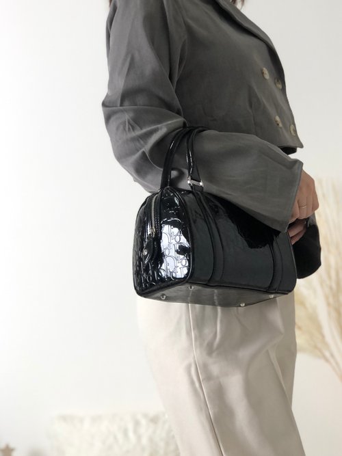 Dior トロッター パテント ミニハンドバッグ ブラック ヴィンテージ Christian Dior トロッター ミニ ハンドバッグ ブラック