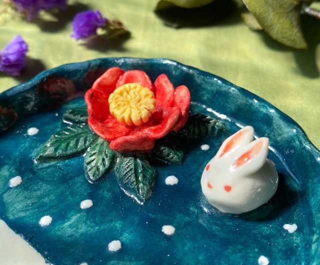 うさぎと椿/お皿/手つくり - ショップ 王榕陶芸工房 皿