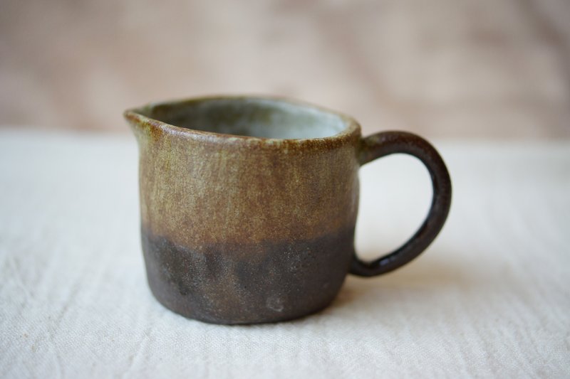 Hand pinched black pottery small milk cup 55cc syrup can milk small pot mouth - Coffee Pots & Accessories - Pottery Brown