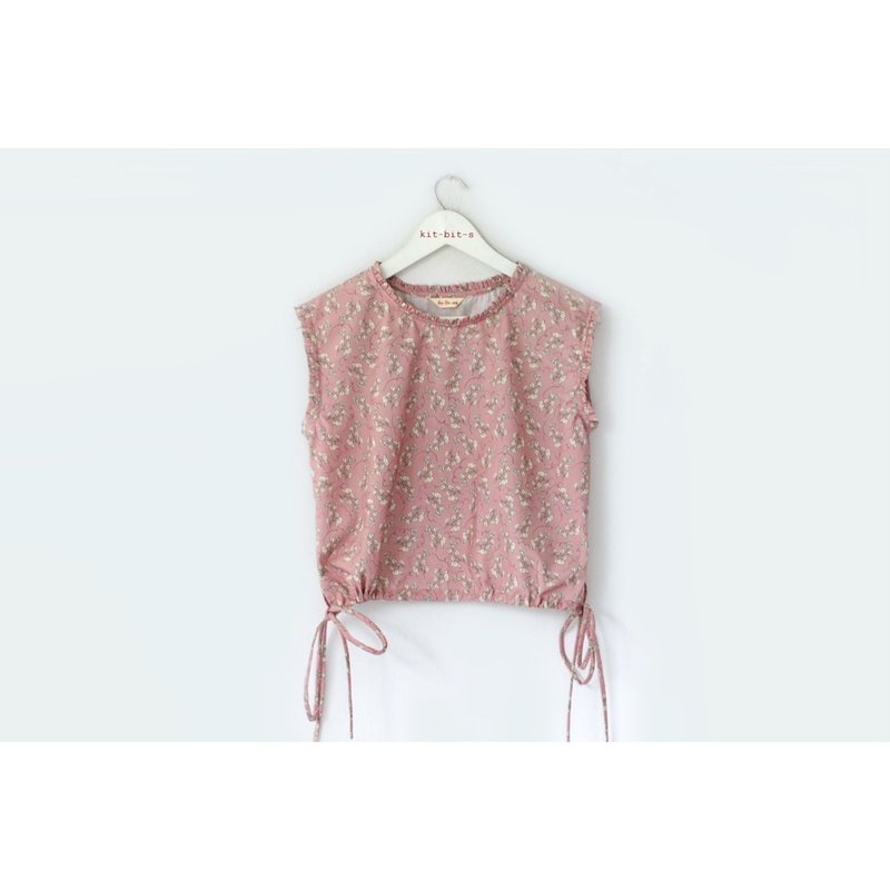 Shirt with two bows at the bottom, pink, white flower lover - Women's Tops - Cotton & Hemp Pink