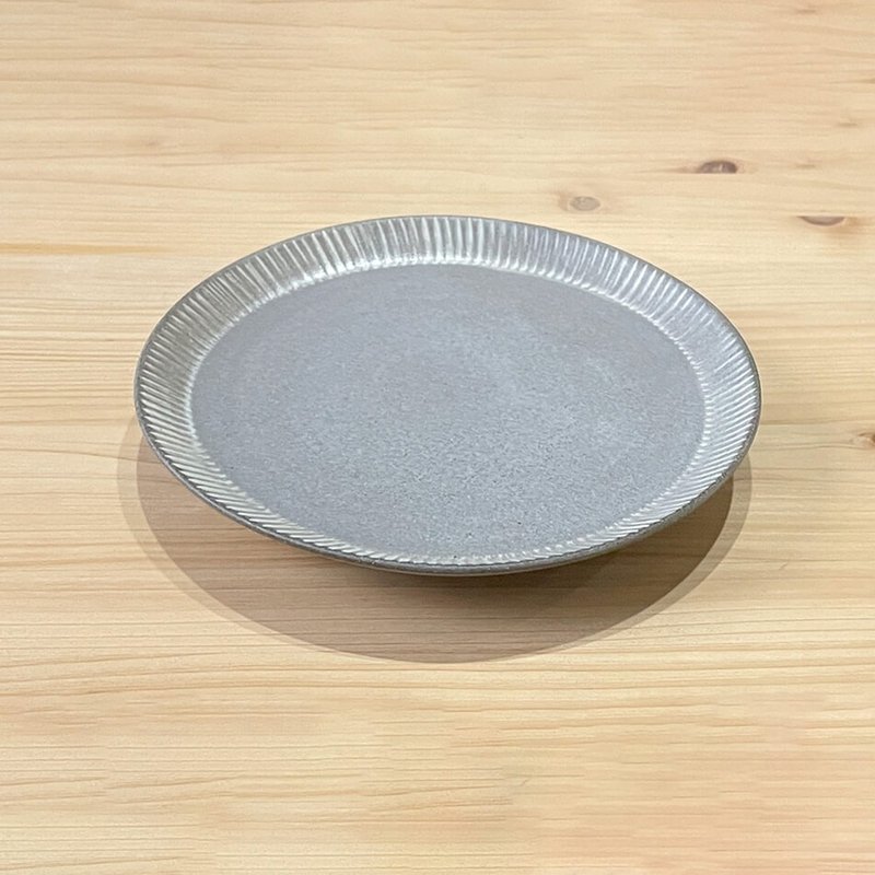 小石原焼 リム飛び鉋５寸皿 15cm 白マット 平皿 取り皿 森山寛二郎 實山窯 - 盤子/餐盤/盤架 - 陶 灰色