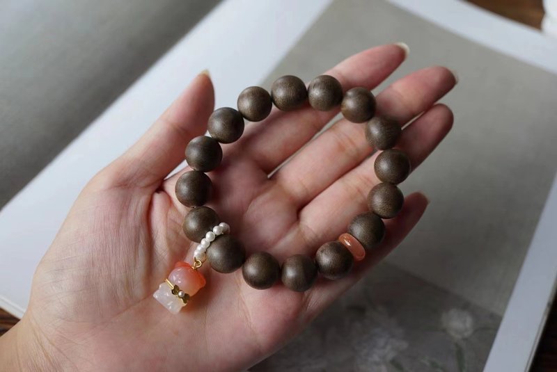 natural agarwood - Bracelets - Gemstone 