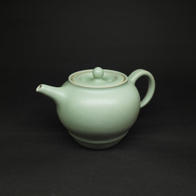 緑のまっすぐな口の壷は陶器のお茶の小道具を作っています - 急須・ティーカップ - 陶器 