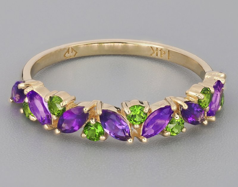 Half eternity ring with natural amethysts and chrom diopsides - 戒指 - 貴金屬 金色