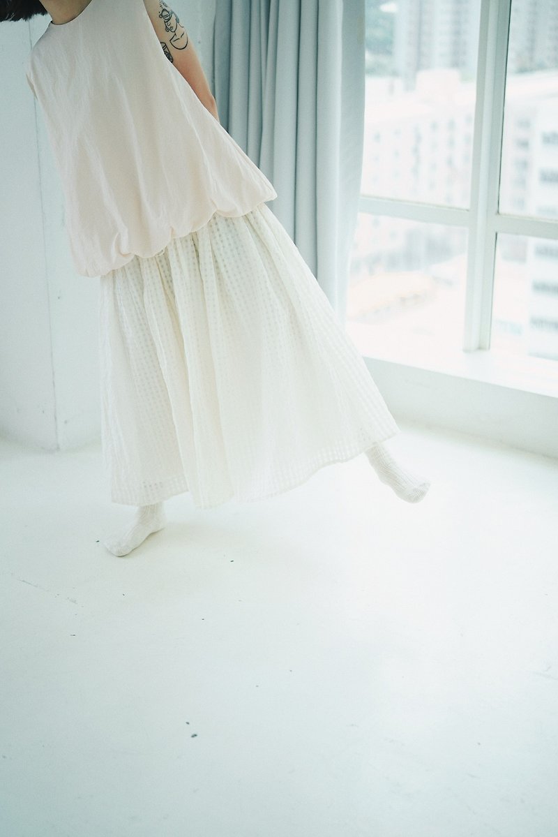Semi-transparent Checkered Skirt - White - กระโปรง - ผ้าฝ้าย/ผ้าลินิน ขาว