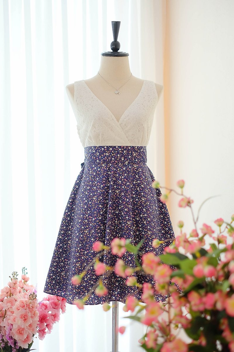 Navy Floral Sundress Spring Summer Tea Dress Vintage Inspired - ชุดเดรส - วัสดุอื่นๆ สีน้ำเงิน