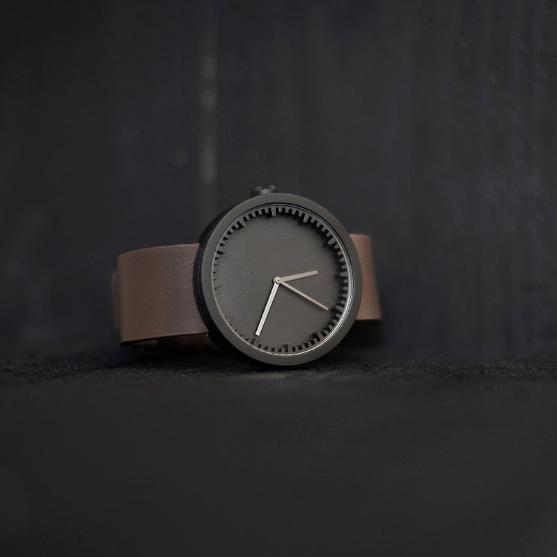 LEFF amsterdam ＠チューブノルディックインダストリアルギアデザインレザーウォッチ（38mm、マットブラック、ブラウンベルト） - 腕時計 - 革 