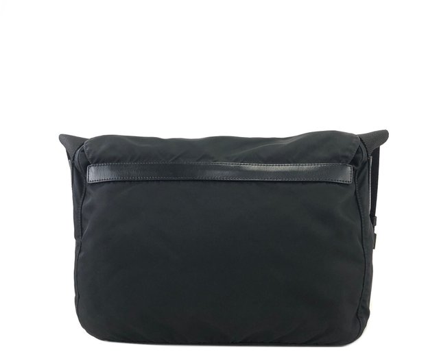 プラダ　PRADA メッセンジャーバッグ　トライアングルロゴ　ブラック　ナイロン PRADA プラダ トライアングルロゴ ナイロン メッセンジャー