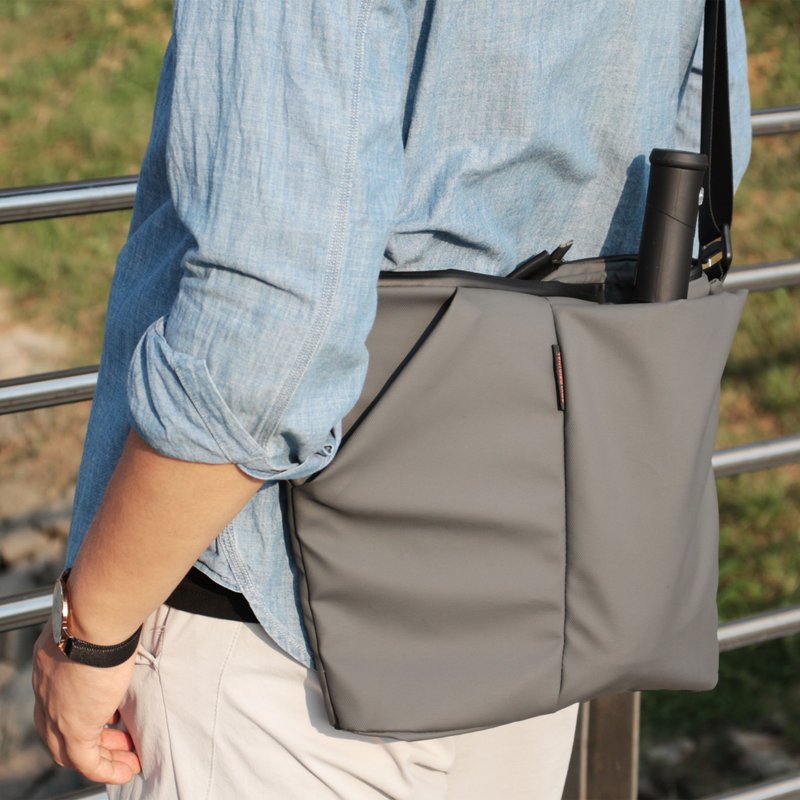 Vesty 2.0 Folding Messenger Bag Waterproof Functional Shoulder Bag Laptop Bag - กระเป๋าแมสเซนเจอร์ - วัสดุกันนำ้ 