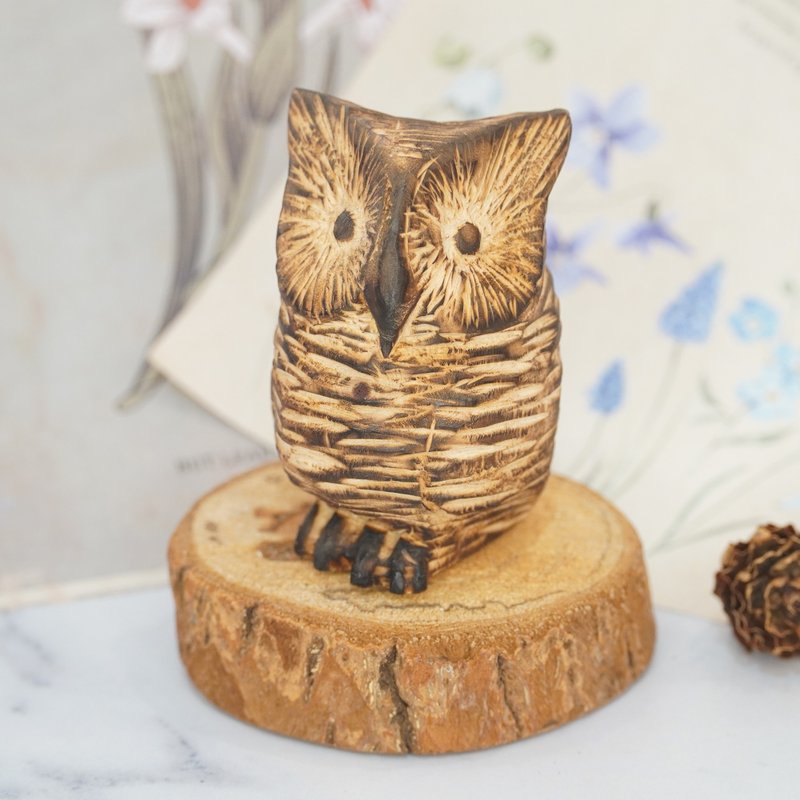 Xiao Nan Grass Owl Wood Carving Owl-Original - Items for Display - Wood Brown