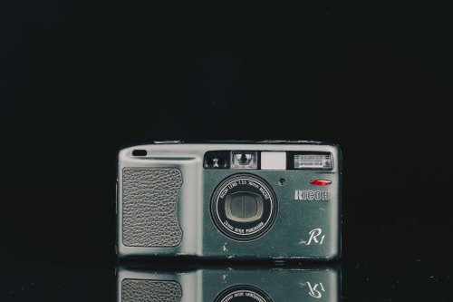 リコー RICOH R1 The fantastic Ricoh R1 - from broken plastic to awesome