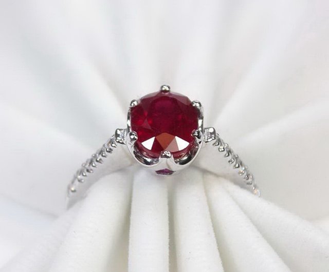 3.65 ct Natural red ruby ring silver sterling wedding ring size top us 7.0 and free resize all size.