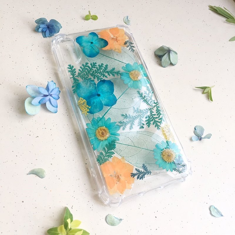 Dear Tiffany:: Island Paradise :: pressed flower phonecase - เคส/ซองมือถือ - พืช/ดอกไม้ สีน้ำเงิน