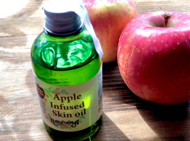 農薬不使用りんごエキス配合　アップルインフューズドスキンオイル - 身體乳/按摩油 - 精油 綠色