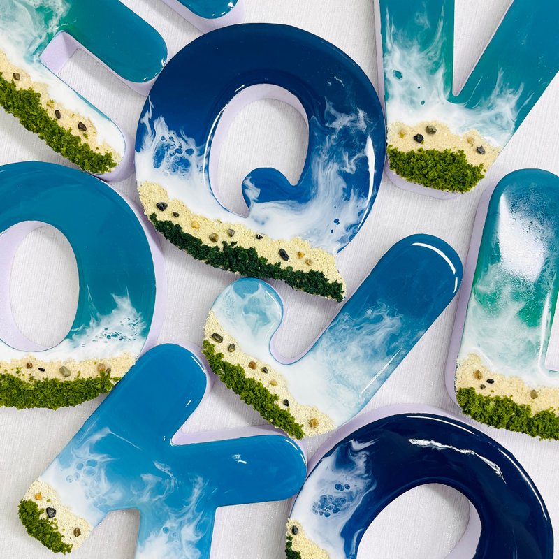 [Ready Stock] Resin Ocean Letter Decoration - Items for Display - Resin Blue