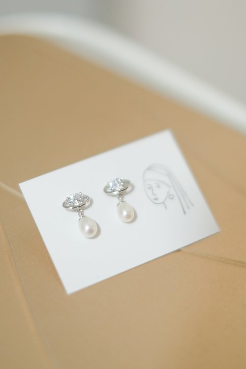 White Studio 天然珍珠飾物 【Pinkoi 獨家發售】星星之環 天然淡水珍珠 全925純銀鋯石耳釘