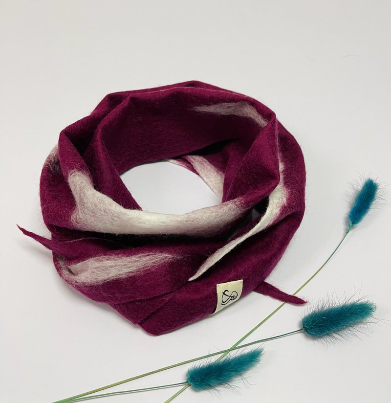 Premium Merino Wool Scarf - Snow-Dyed Rose Shadow - ผ้าพันคอถัก - ขนแกะ สึชมพู