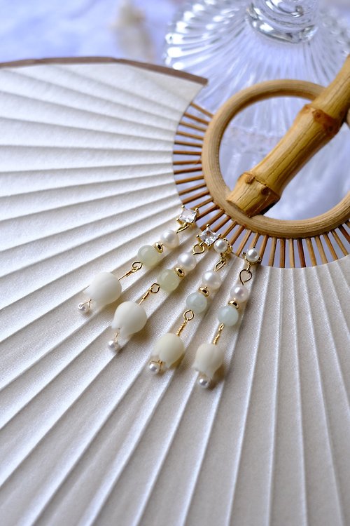 時光流駐 造花工藝/飾品 古典飾品/手作黏土鈴蘭花 耳環一對 可選翡翠或和田玉 搭配珍珠