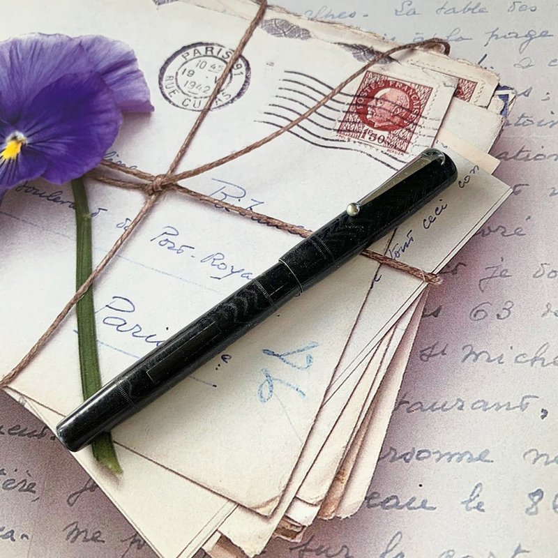 Pelikan 百利金  古董特殊花紋鵜鶘鋼筆  | 1950英國 稀有 絕版 - 鋼筆 - 其他材質 黑色
