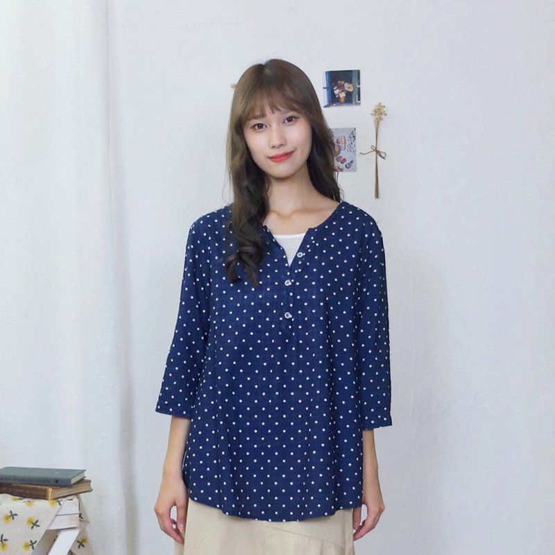 Hana Mokuba 圓領假兩件七分袖點點上衣 - 女上衣/長袖上衣 - 其他材質 