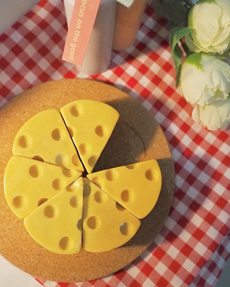 Cheese soap - 肥皂/手工皂 - 其他材質 橘色