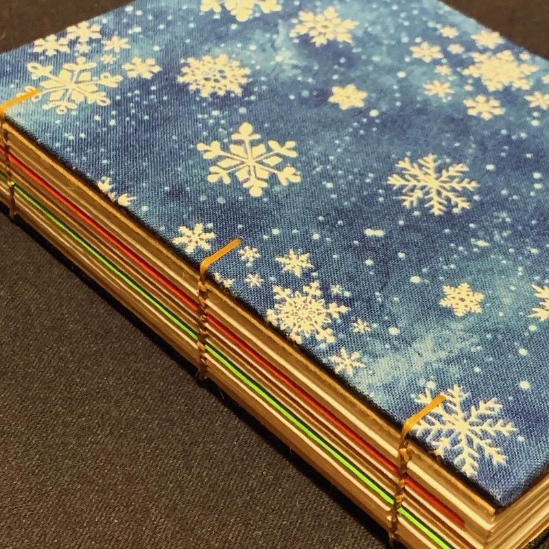 Snow Season  - A6 Handmade Journal Book - สมุดบันทึก/สมุดปฏิทิน - กระดาษ 