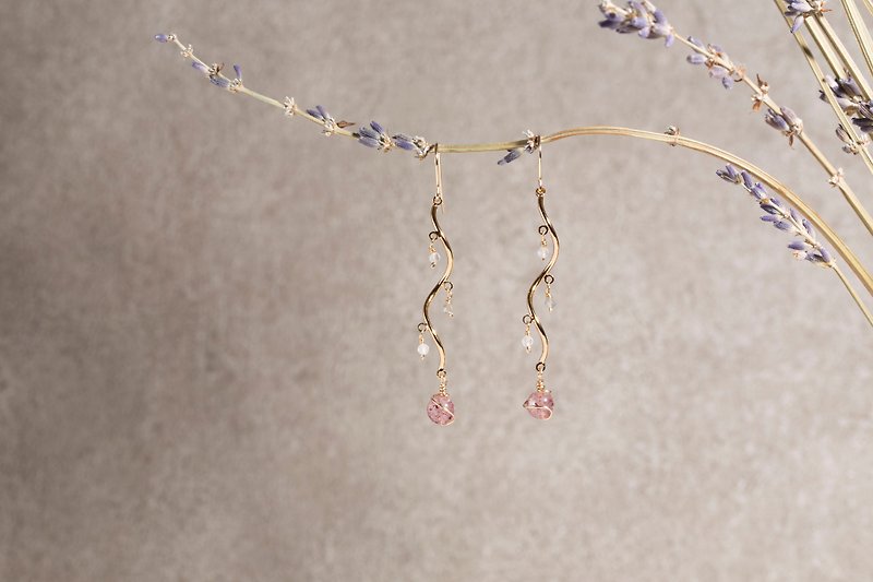 Strawberry Planet Strawberry Crystal Moonstone Crystal Earrings - Earrings & Clip-ons - Crystal Red