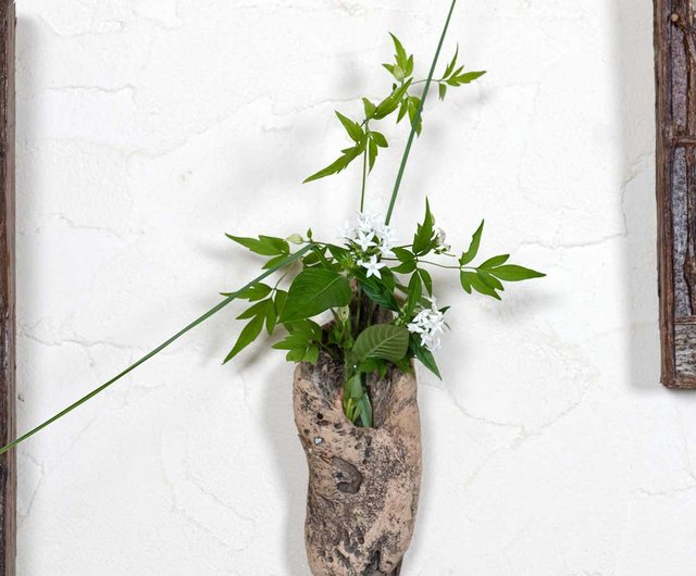 Why not display your favorite flowers Driftwood vase, flower base, single  flower - Shop driftwoodartdesign Pottery & Ceramics - Pinkoi