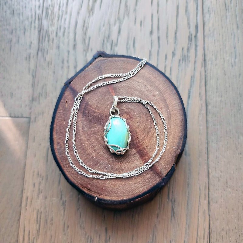 [Handmade by Qu Shuichen] Turquoise Sterling Silver Necklace - Necklaces - Gemstone Blue