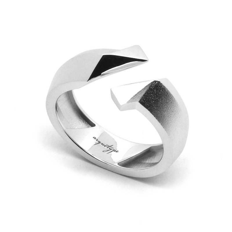 TWIST Ring / White gold (exclusive design jewelry : silver) - 戒指 - 其他金屬 銀色