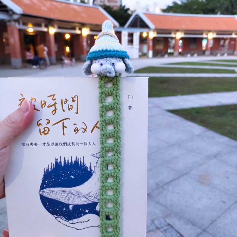 水蜜桃有蟲小偷 編織書籤 搞怪書籤 文具週邊 交換禮物 聖誕禮物 - 筆記本/手帳 - 棉．麻 藍色