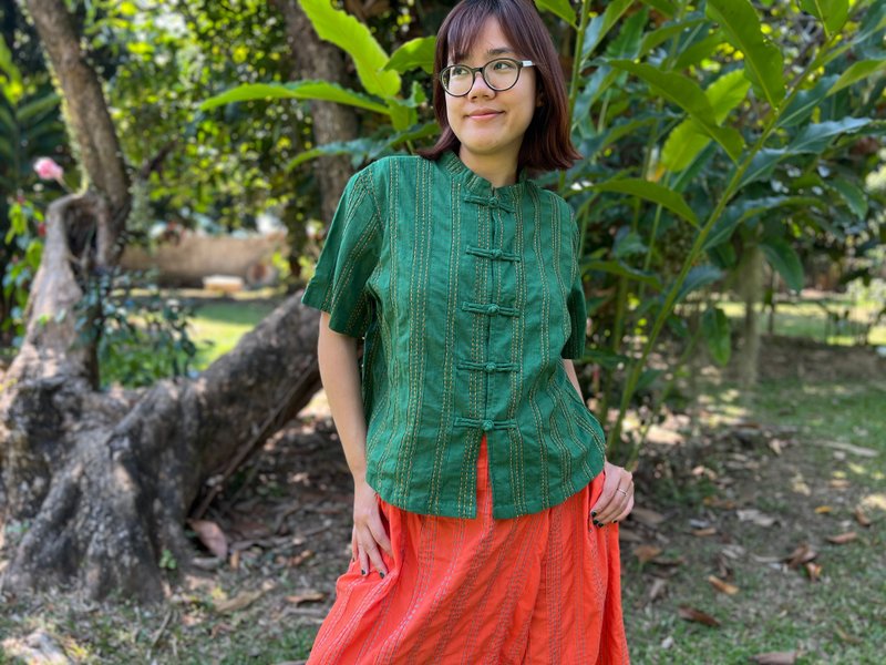 Boho Chic Chinese Embroidered Blouse half pleat whit colorfull thread available - 女襯衫 - 棉．麻 