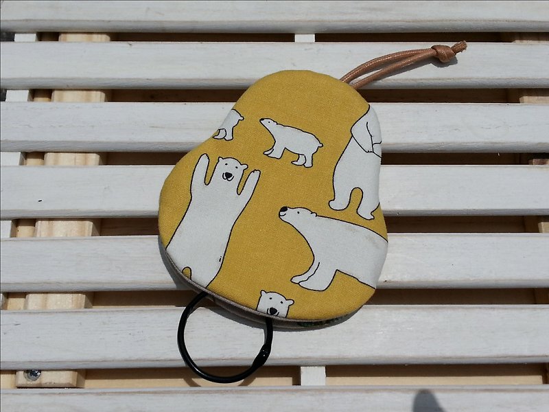 歡樂北極熊A 梨型鑰匙包【K170409】 - 鑰匙圈/鑰匙包 - 棉．麻 多色