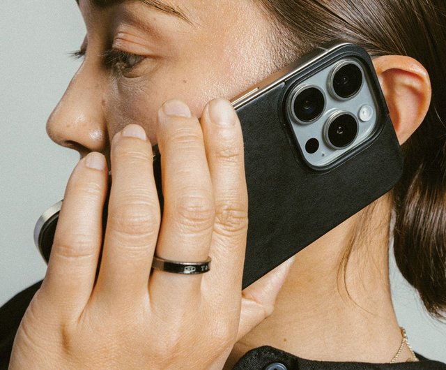 NOMAD】Horween Magnetic Leather Backplate-iPhone 16 Pro(6.3 NOMAD】Horween Magnetic Leather Backplate-iPhone 16 Pro(6.3