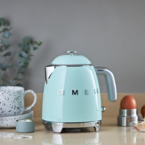 SMEG 義大利美學家電 【SMEG】義大利復古0.8L迷你電熱水壺-粉綠色