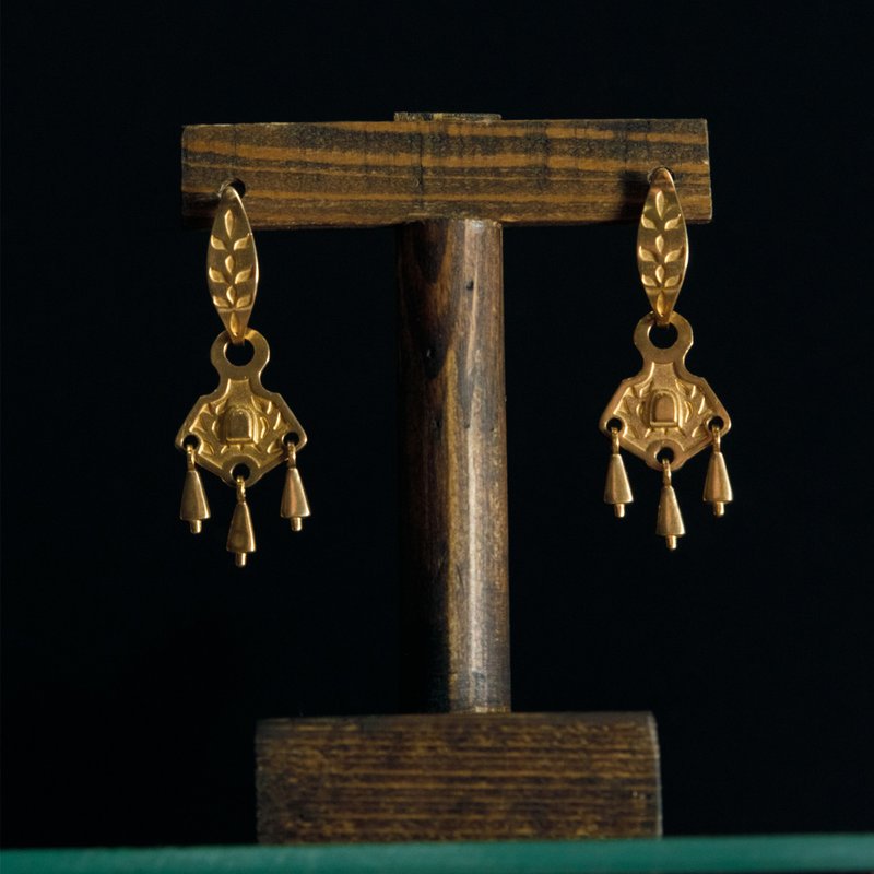 Handmade Jewelry Bronze Earrings Ytyk Kuyel, Ethnic Style, Yakut Design - ต่างหู - วัสดุอื่นๆ 