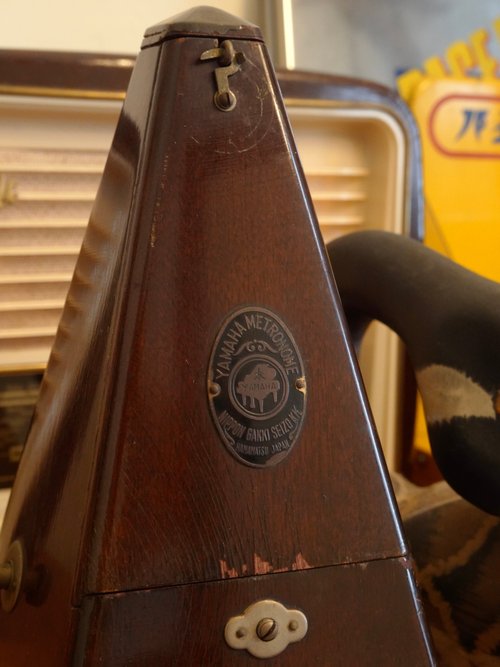 音の有る暮らし　メトロノーム　レトロ芸術　アンティーク5合木升の作家オブジェ 日本製 昭和 ヤマハ メトロノーム ヤマハ メトロノーム